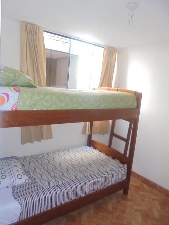 Hotel Lola Hosting à Huanchaco Extérieur photo