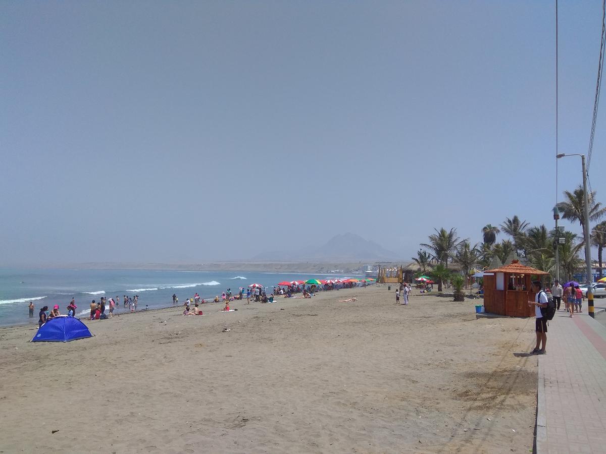 Hotel Lola Hosting à Huanchaco Extérieur photo