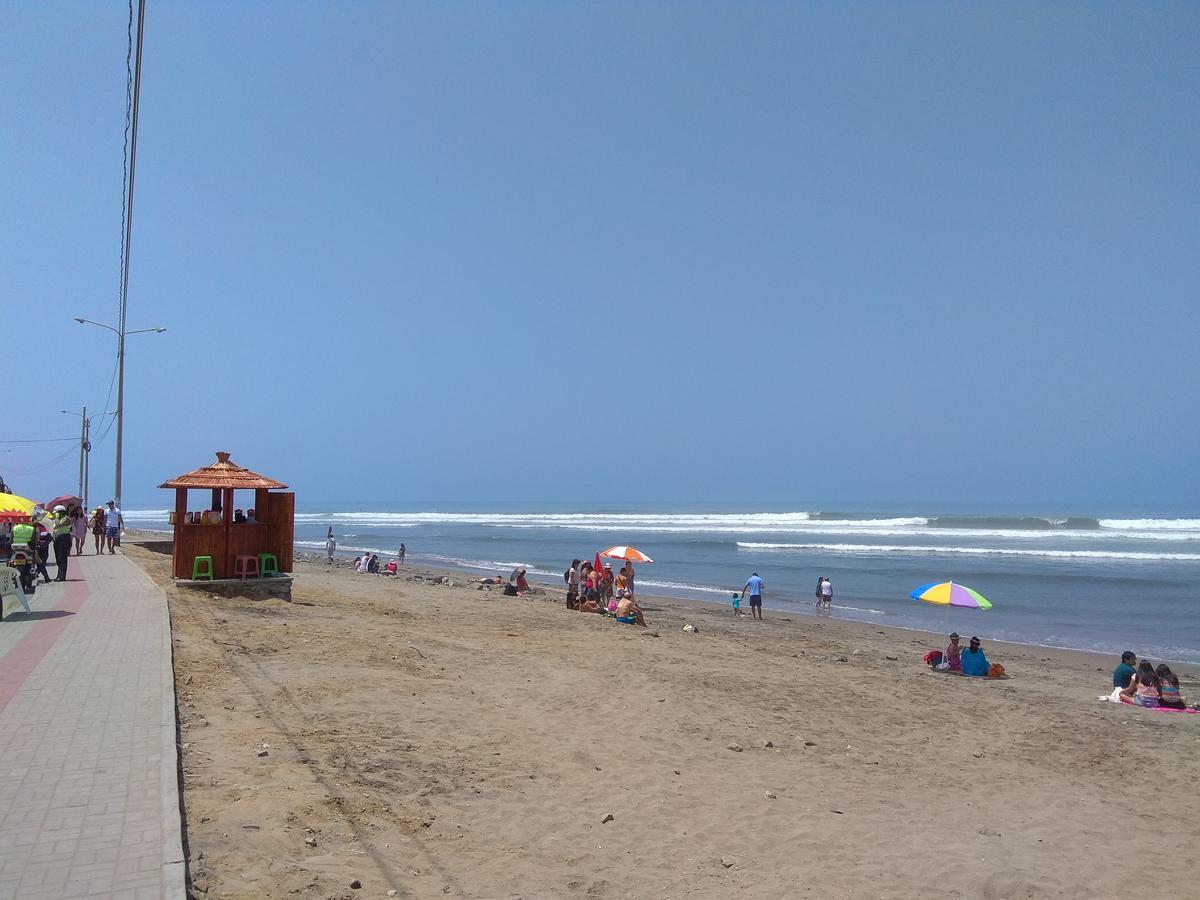 Hotel Lola Hosting à Huanchaco Extérieur photo